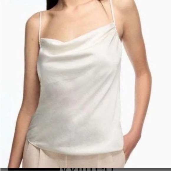 Aritzia Wilfred Allusion Camisole size
Small - Picture 2 of 7
